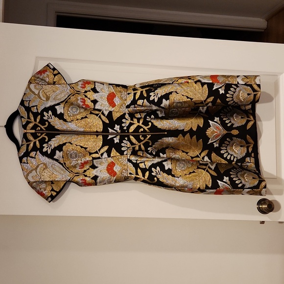 Ted Baker cocktail dress size USA 8. Gold, black, silver and red. - Picture 4 of 6